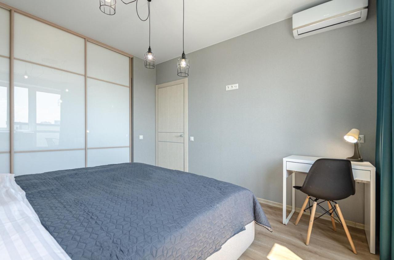 Petrovdom 5-25 In Cozy Apartment In Residential Complex "Beresteiskyi" Kiev Bagian luar foto