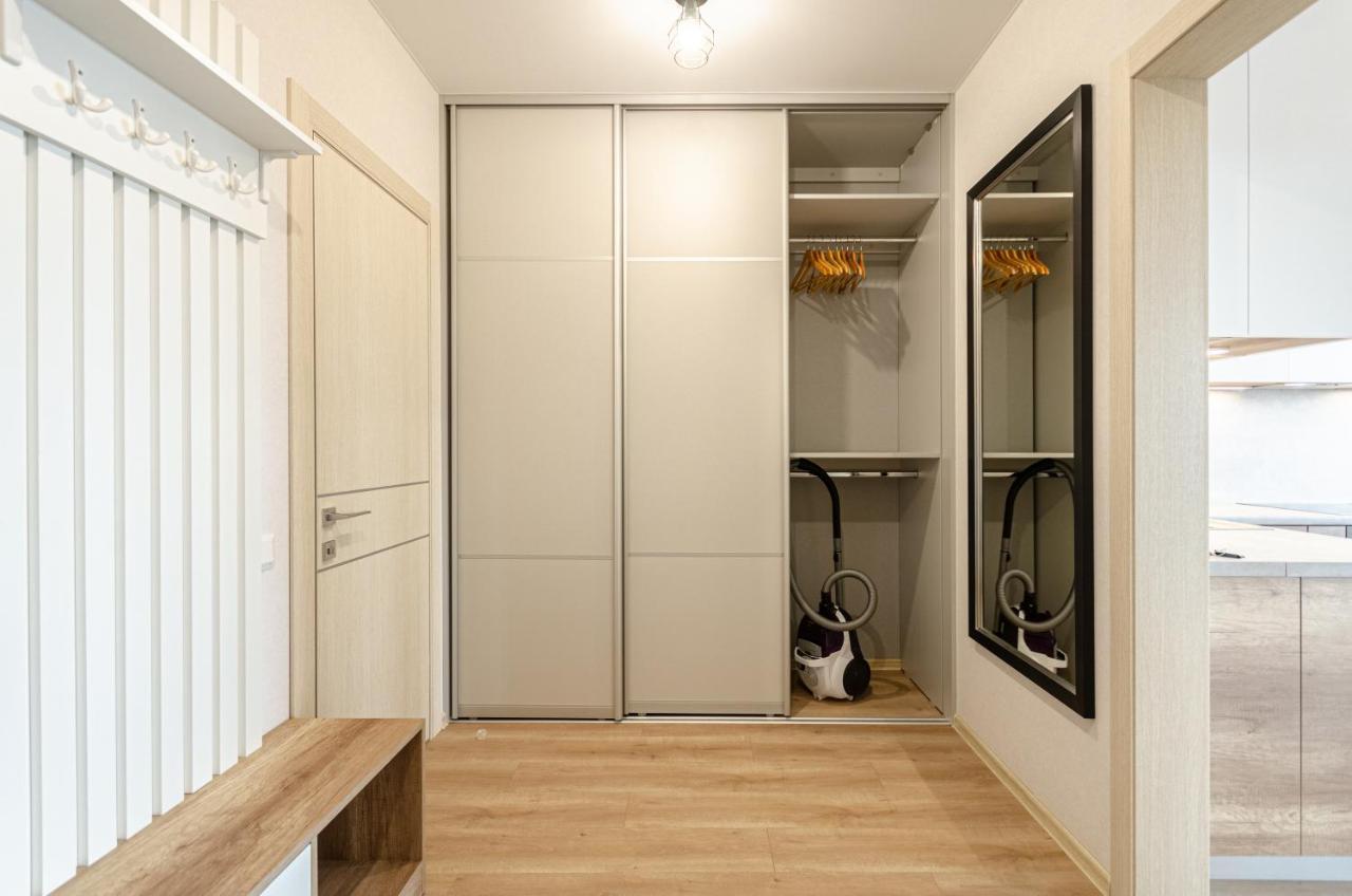 Petrovdom 5-25 In Cozy Apartment In Residential Complex "Beresteiskyi" Kiev Bagian luar foto