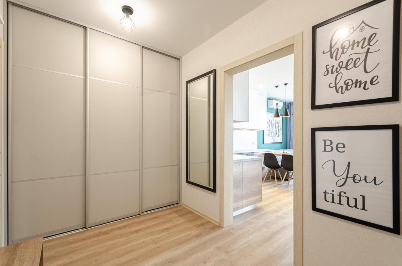 Petrovdom 5-25 In Cozy Apartment In Residential Complex "Beresteiskyi" Kiev Bagian luar foto