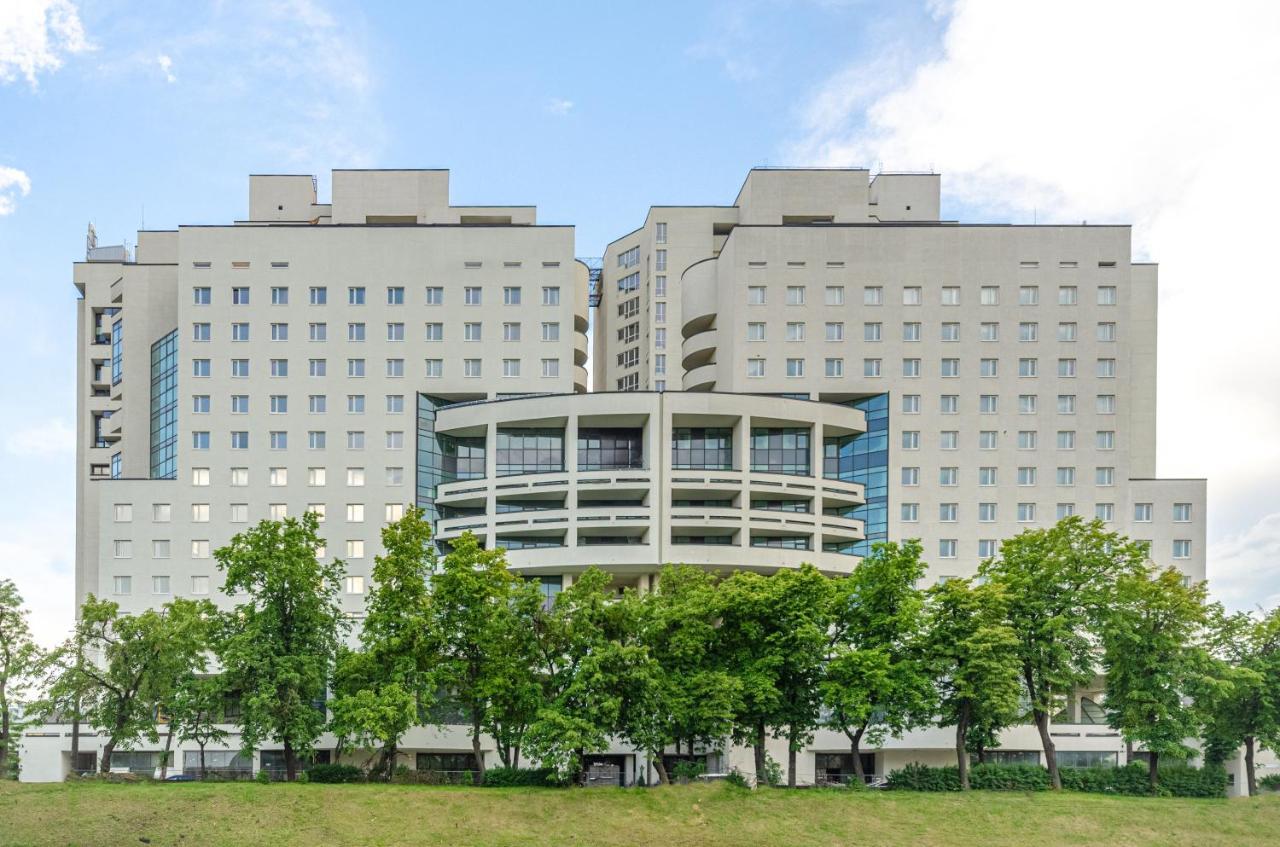 Petrovdom 5-25 In Cozy Apartment In Residential Complex "Beresteiskyi" Kiev Bagian luar foto