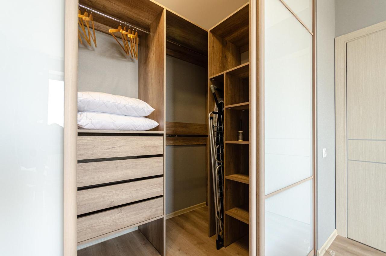 Petrovdom 5-25 In Cozy Apartment In Residential Complex "Beresteiskyi" Kiev Bagian luar foto